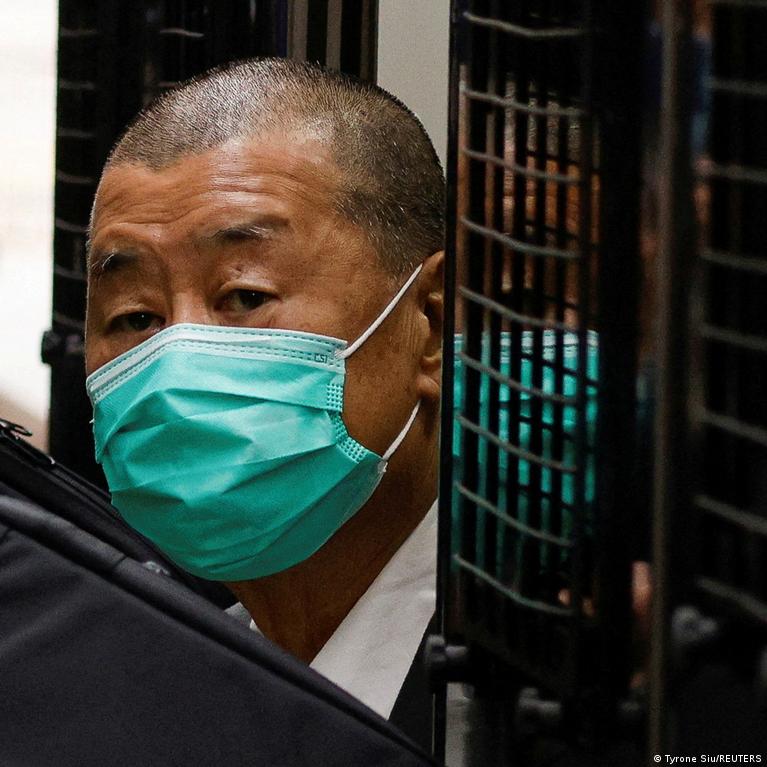 Honkongo Iniasklaidos Magnatas Jimmy Lai Nuteistas 20 Met Kalti