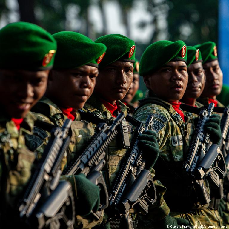 Indonezija Planuoja Sisti Tkstanius Kari Gaz Politin Rizika Ir Prieastys