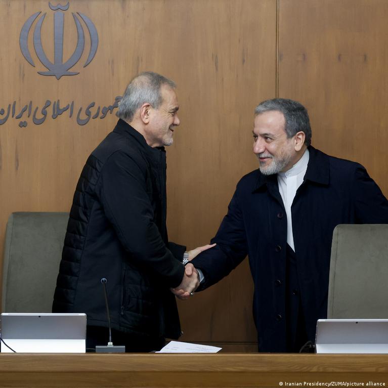 Iranas Rodo Nor Atnaujinti Branduolines Derybas Su Jav