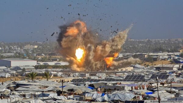 Izraelio Smgiai Gazos Ruoe Nusine Daugiau Nei 30 Palestiniei Gyvybi