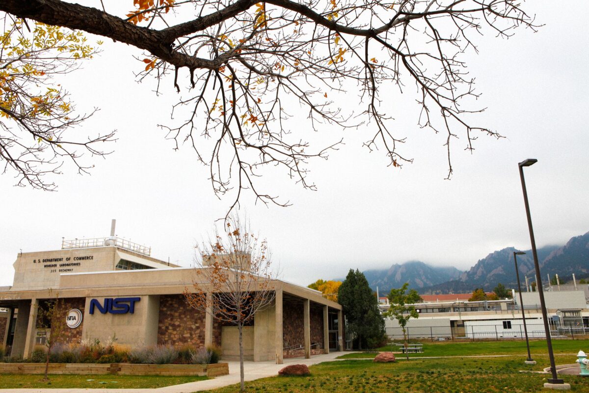 JAV tyrimų laboratorija kaltinama užsienio mokslininkų išstūmimu