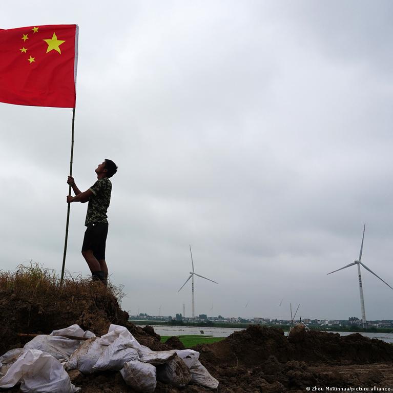 Kinija Skatina Pelning Atsinaujinani Energij Kai Jav Laikosi Anglies