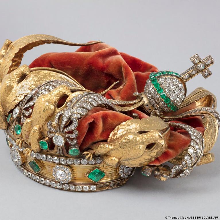 Luvras Atkurs Imperators Eugenijos Karn Po Vagysts