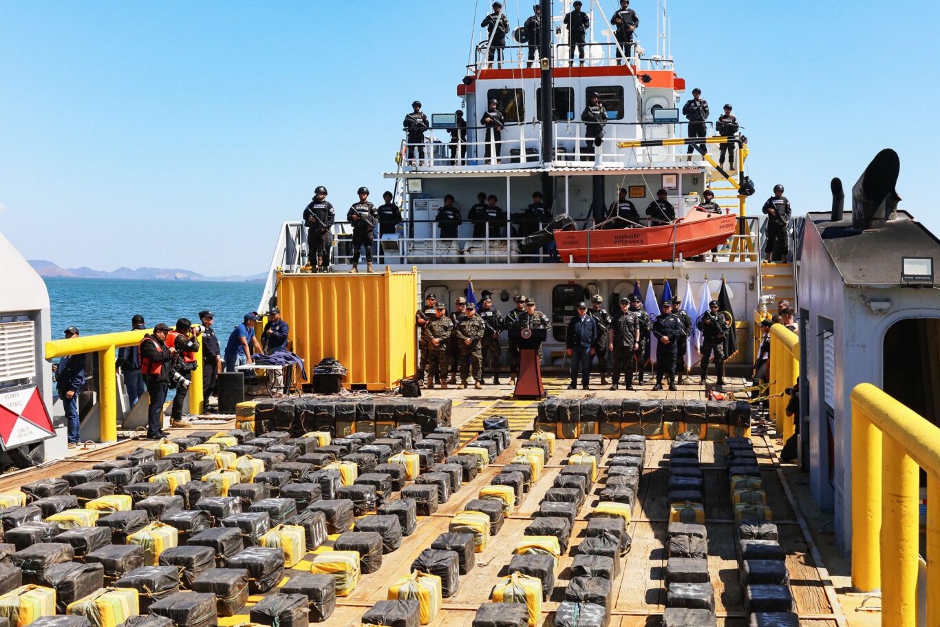 Meksikos Karinis Laivynas Sulaik Narco Povandenin Laiv Su 4 Tonomis Kokaino