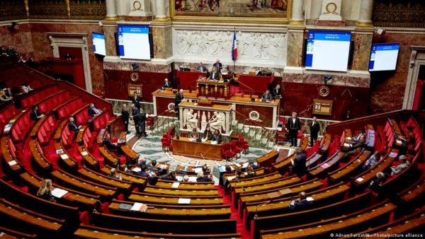 Pranczijos 2026 M Biudetas Patvirtintas Po Nepasitikjimo Balsavim