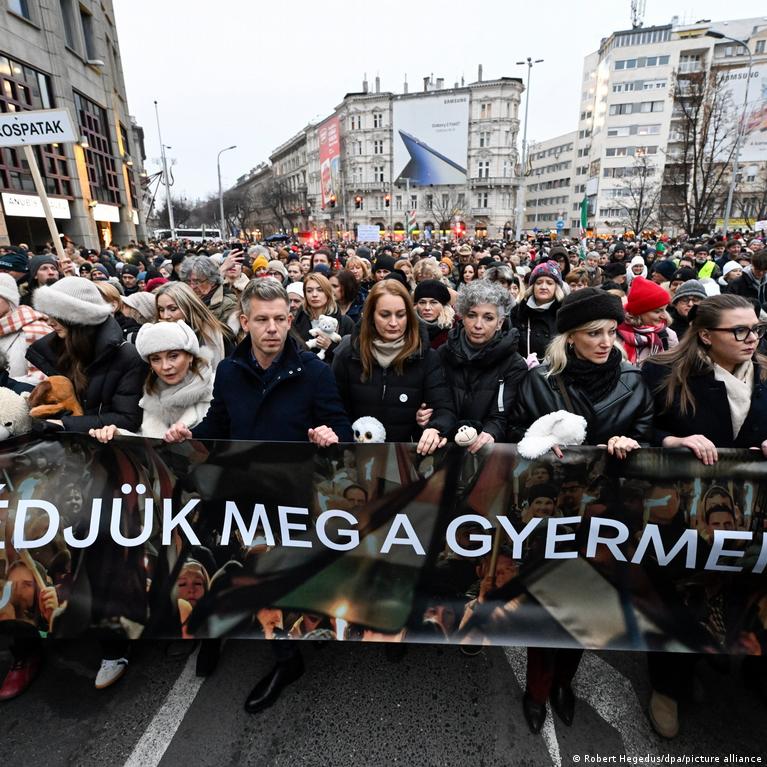 Skandalai Vengrijoje Gali Paveikti Orbano Perrinkim