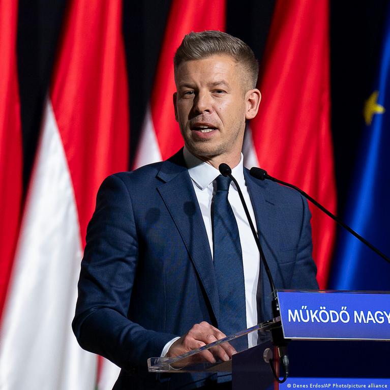 Vengrijoje Prasidjo Prie Orban Nukreipta Rinkim Kampanija