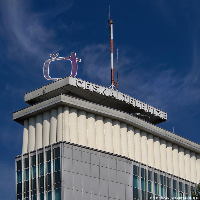 Ekijos Vyriausyb Siekia Kontroliuoti Viej Televizij Ir Radij