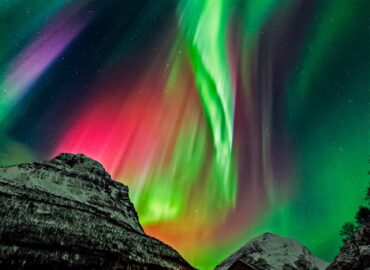 10590 Įspūdingas Poliarinis žiburys Nušvietė Norvegijos Dangų