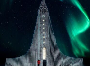 10672 Šiaurės Pašvaistė Virš Bažnyčios Reikjavike Islandijoje