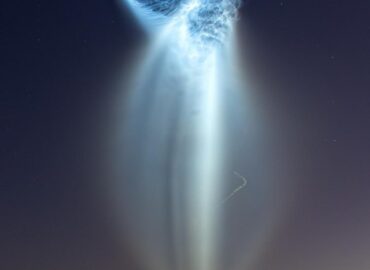 10673 Optinis Fenomenas Kosminė Medūza Raketos Falcon 9 Paleidi