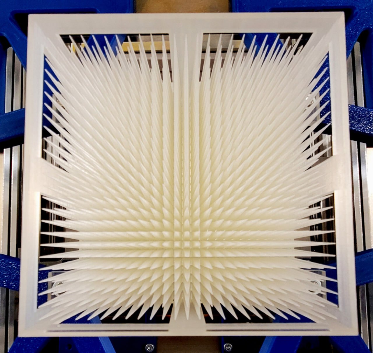 11078 Vokietijoje Sukurtas Galaktinių Kosminių Spindulių Simuliato