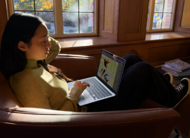 20407 Apple Pristatė Naujus Macbook Air Su M5 Procesoriais Ir Ai F