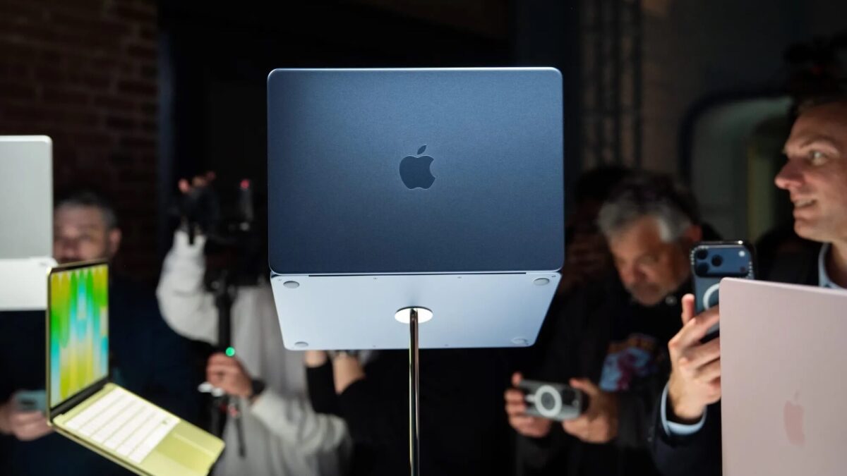 Apple ruošiasi pristatyti tris naujus „Ultra“ klasės įrenginius iki metų pabaigos