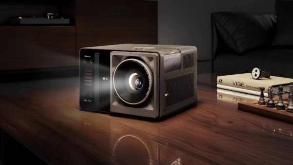 20594 Hisense Pristatė Nešiojamą 4k Lazerinį Projektorių Xr10