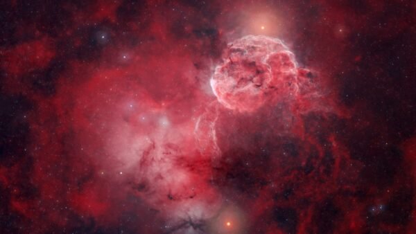 2324 Kosminė Medūza Ic 443 ūkas Ir Jo Paslaptingas Pultaras