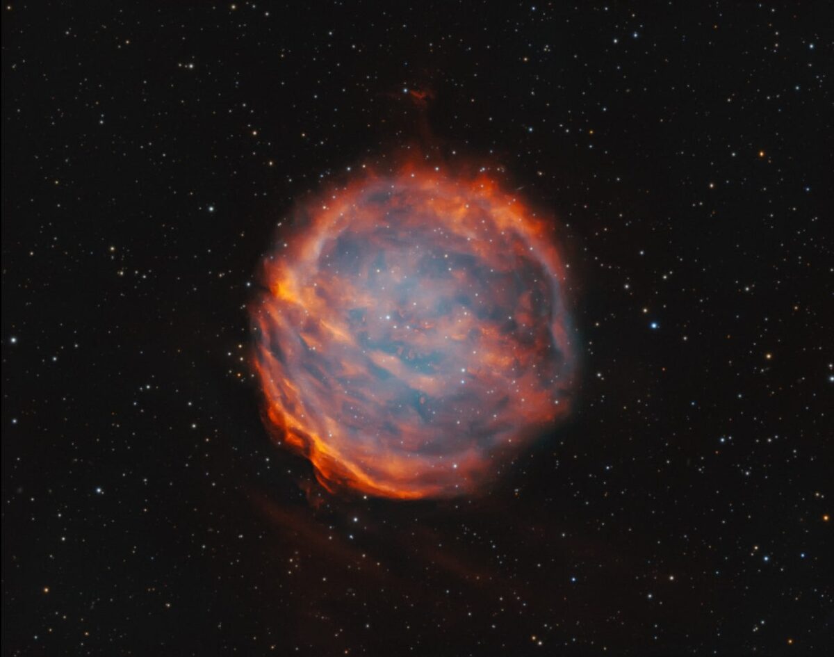 3218 Planetarinė ūkas Puwe 1 Vienas Didžiausių Dangaus Objektų