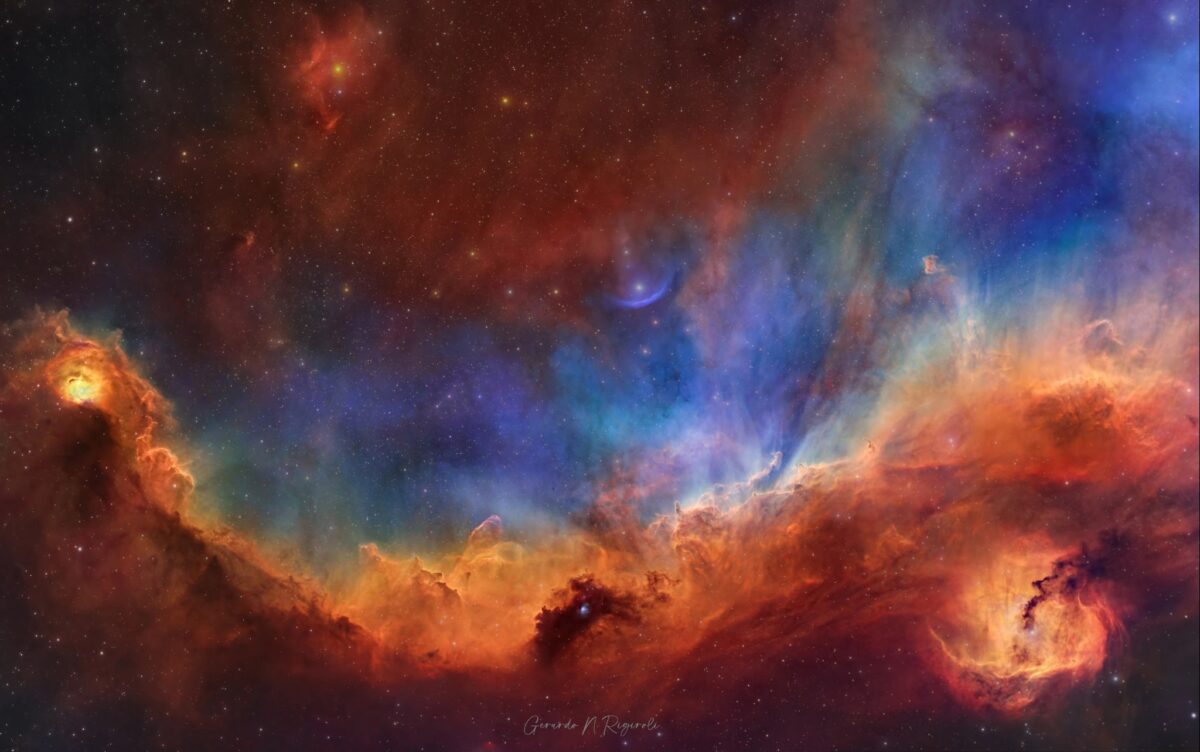 3227 Ic 2177 Čaikos ūkas Didžiojo Šuns žvaigždyne