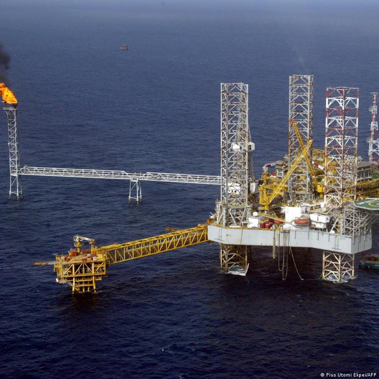 Afrikos naftos gamintojai gali prisidėti prie kainų šokų mažinimo Afrikos Naftos Gamintojai Gali Prisidti Prie Kain Ok Mainimo