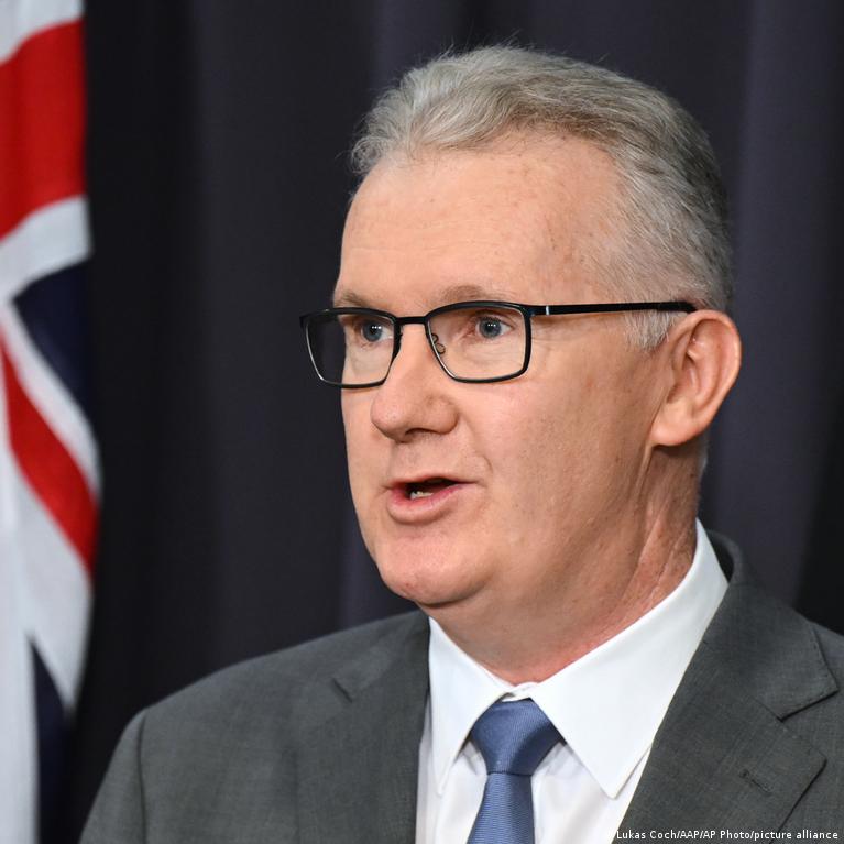 Australija šešiems mėnesiams uždraudė lankytojų atvykimą iš Irano dėl karo Australija Eiems Mnesiams Udraud Lankytoj Atvykim I Irano Dl Karo