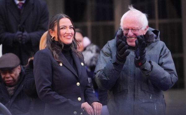 Bernie Sanders Silo Sustabdyti Duomen Centr Statybas Dl Ai Saugumo
