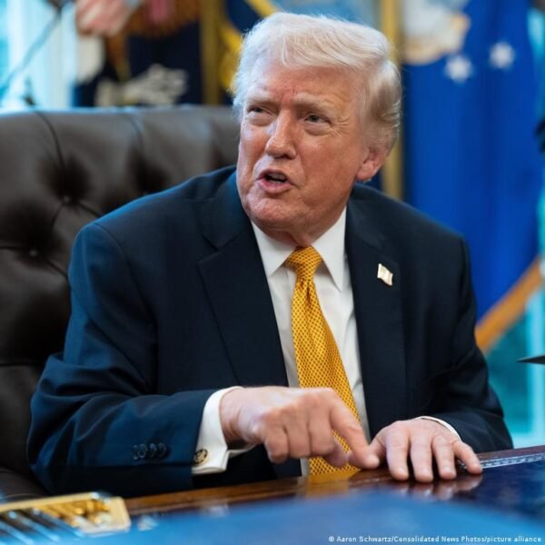 Donald Trump Atideda Vizit Kinij Dl Karo Su Iranu