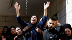 Es Ir Jk Ragina Izrael Sustabdyti Smurt Vakar Krante Po Irano Karo