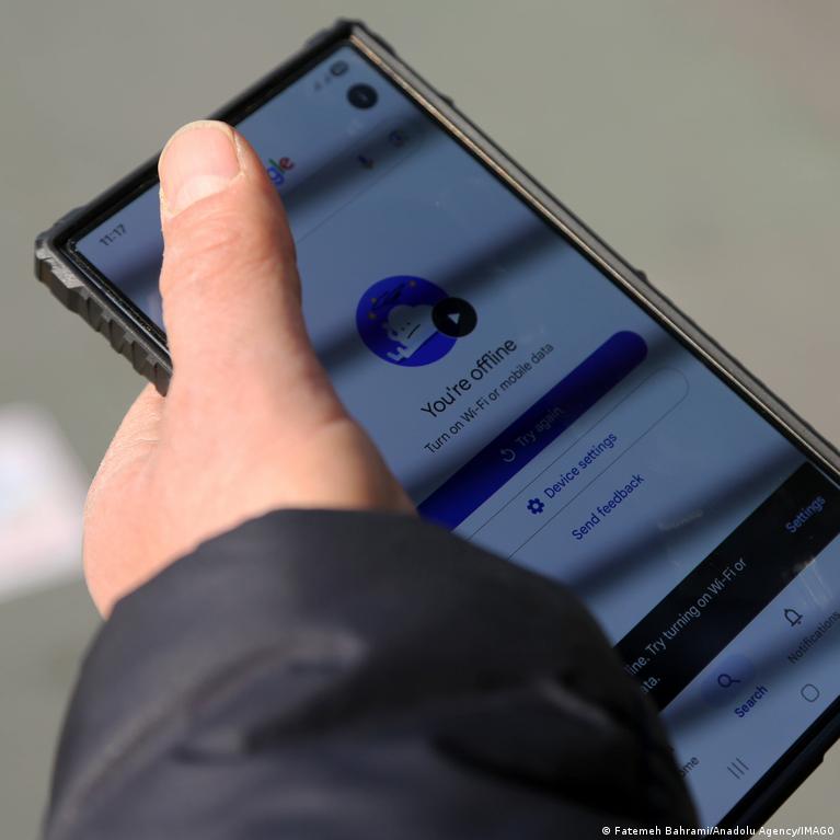 Irane Tsiantis Jav Ir Izraelio Smgiams Gyventojai Kenia Nuo Interneto Blokavimo