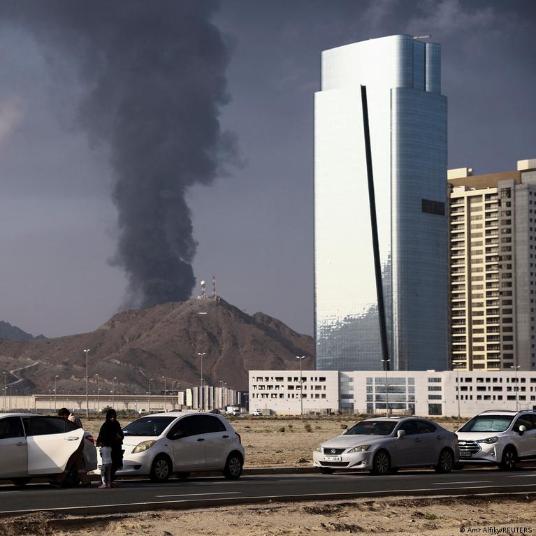 Irano atakos prieš Persijos įlankos naftos ir dujų objektus kelia energijos tiekimo baimes