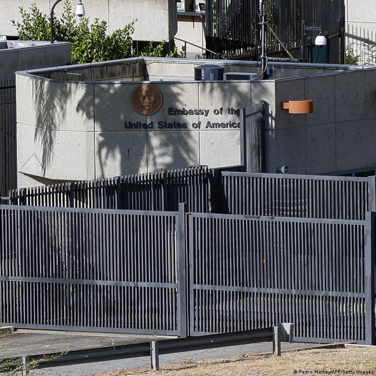 Jav Ir Venesuela Atkr Diplomatinius Ryius Po Buvusio Prezidento Maduro Sulaikymo