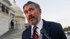 JAV kongresmenas ragina imtis veiksmų po Epsteino bylos dokumentų paviešinimo