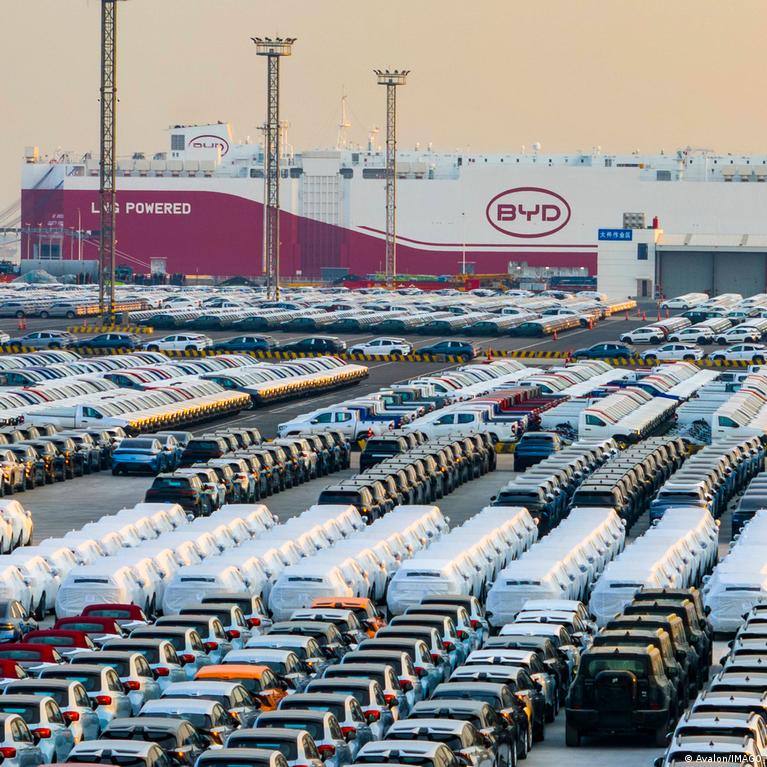 Jav Pradeda Naujus Prekybos Tyrimus Galinius Lemti Naujus Tarifus