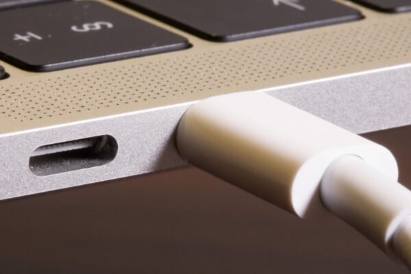 Kaip Priversti Macbook Krauti Tik Iki 80 Procent Ir Kodl Tai Naudinga