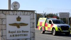 Kipras ragina diskutuoti dėl britų karinių bazių kaip „kolonijinės pasekmės“