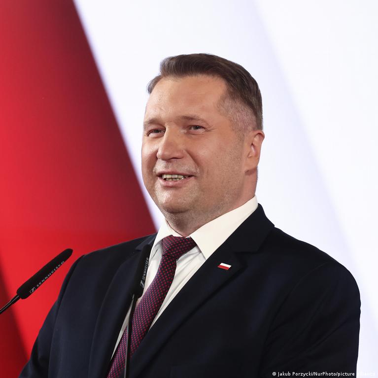 Lenkijos opozicijos kandidatas siekia pritraukti kraštutinių dešiniųjų rinkėjus