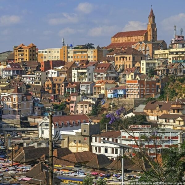 Madagaskaro Naujuoju Premjeru Paskirtas Kovos Su Korupcija Vadovas Mamitiana Rajaonarison