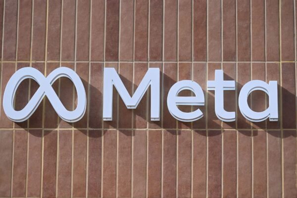 Meta Paalino 109 Mln Facebook Ir Instagram Paskyr Dl Sukiavimo