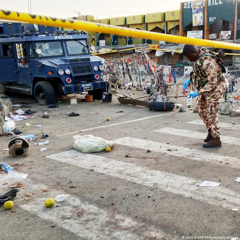 Nigerijoje Maiduguri Mieste Saviudi Ipuoliai Nusine Bent 23 Gyvybes