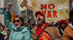 No Kings protestai pritraukė dideles minias prieš Donaldą Trumpą No Kings Protestai Pritrauk Dideles Minias Prie Donald Trump