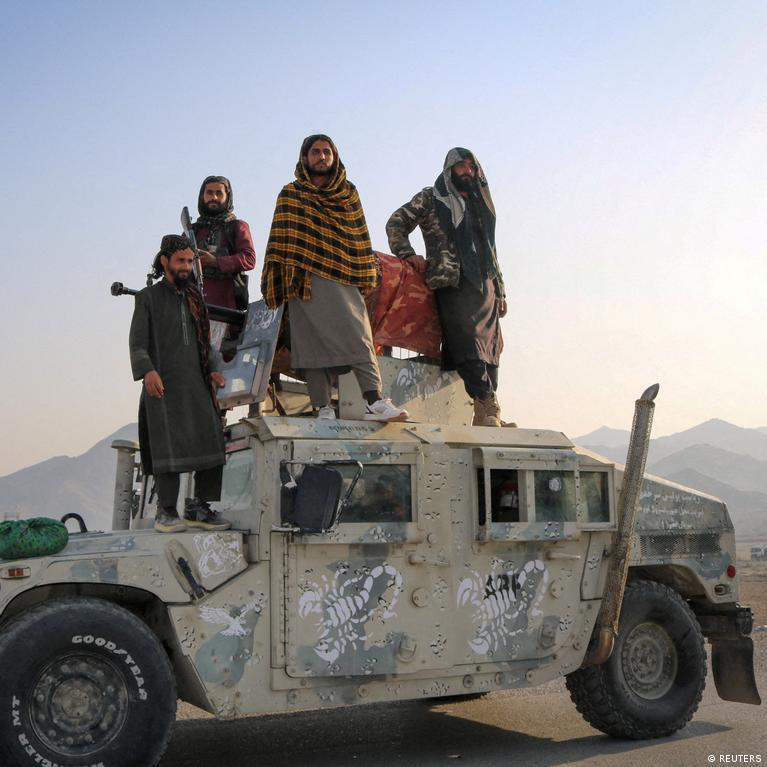 Pakistano Ir Afganistano Taliban Konfliktas Imtai Uvusi Per Oro Smgius Ir Pasienio Susirmimus