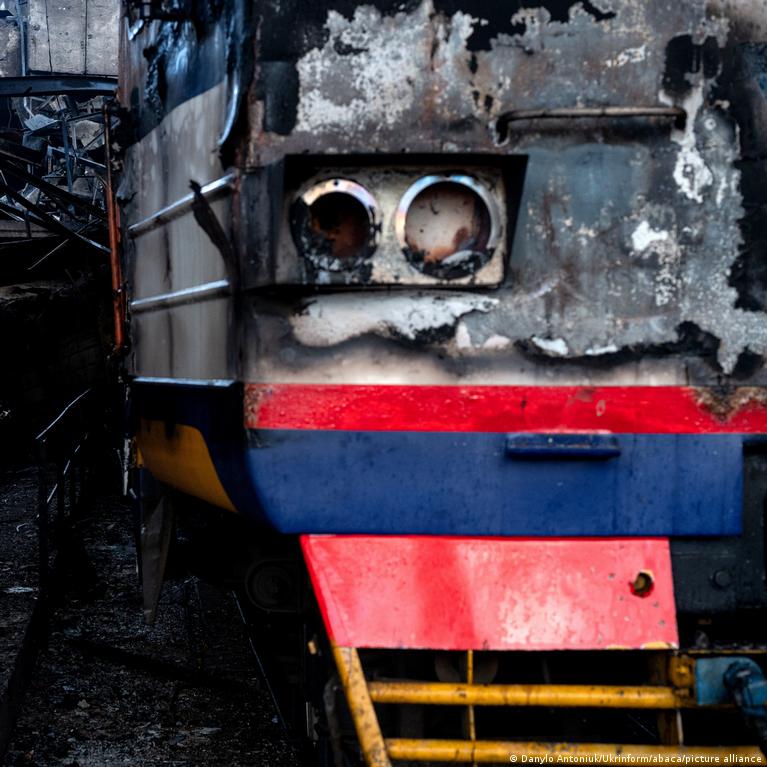 Rusija intensyvina atakas dronais prieš Ukrainos geležinkelius