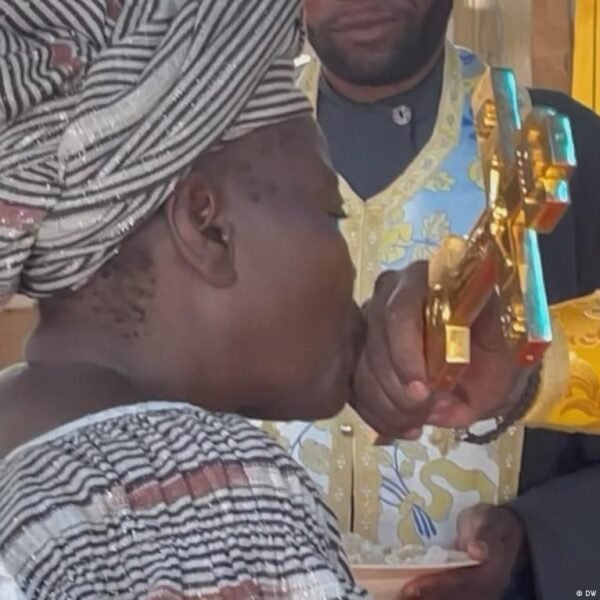 Rusijos Staiatiki Banyia Stiprina Pozicijas Afrikoje