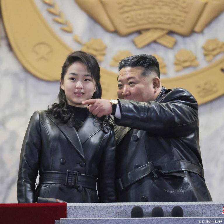 Iaurs Korjos Valdios Kovos Kim Jong Uno Sesuo Ir Dukra Gali Tapti Konkurentmis