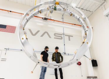 11248 Vast Pristatė Naują Didelių Kosminių Stočių Ir Laivų Prijung