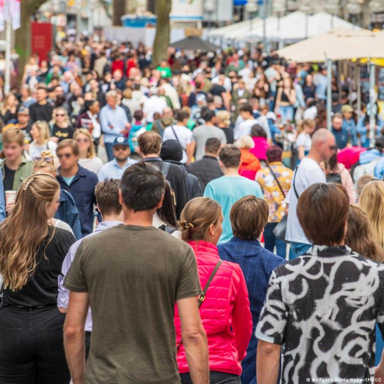 2025 M Es Gyvena Rekordinis Imigrant Skaiius