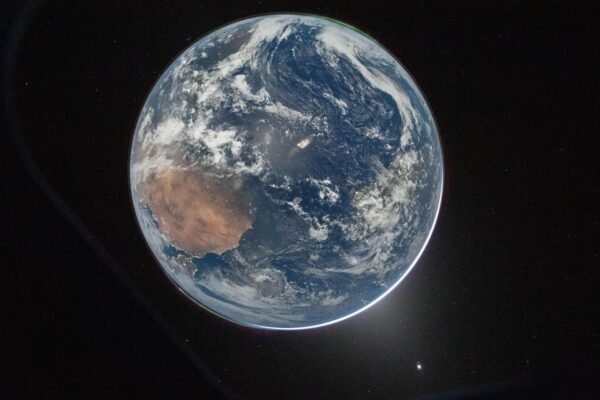 20632 Nasa Paskelbė Pirmą Tikrą Žemės Nuotrauką Nuo 1972 Metų
