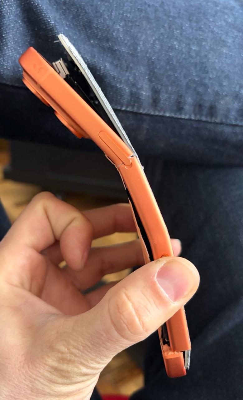 Parduodamas beveik naujas iPhone 17 Pro Max su 1 TB atmintimi 20675 Parduodamas Beveik Naujas Iphone 17 Pro Max Su 1 Tb Atmintim