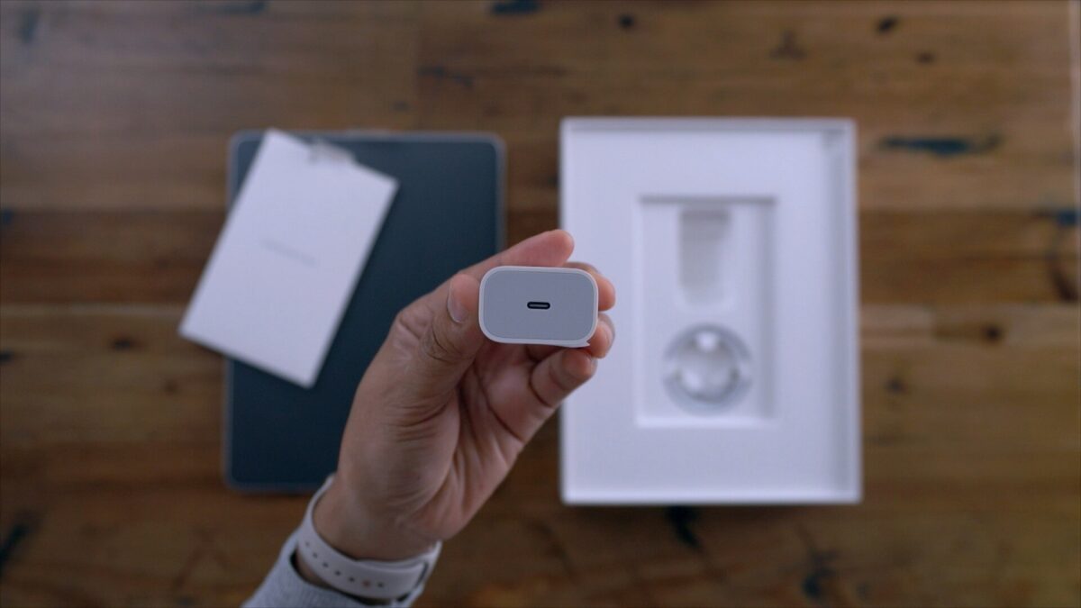 20761 Ar Apple Grąžins įkroviklius į Iphone Pakuotes