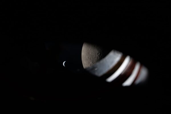 2419 Žemės Ir Mėnulio Vaizdas Iš Orion Erdvėlaivio