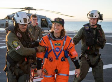 2435 Oriono Kapsulės Sugrįžimas Astronautų Saugus Nusileidimas I